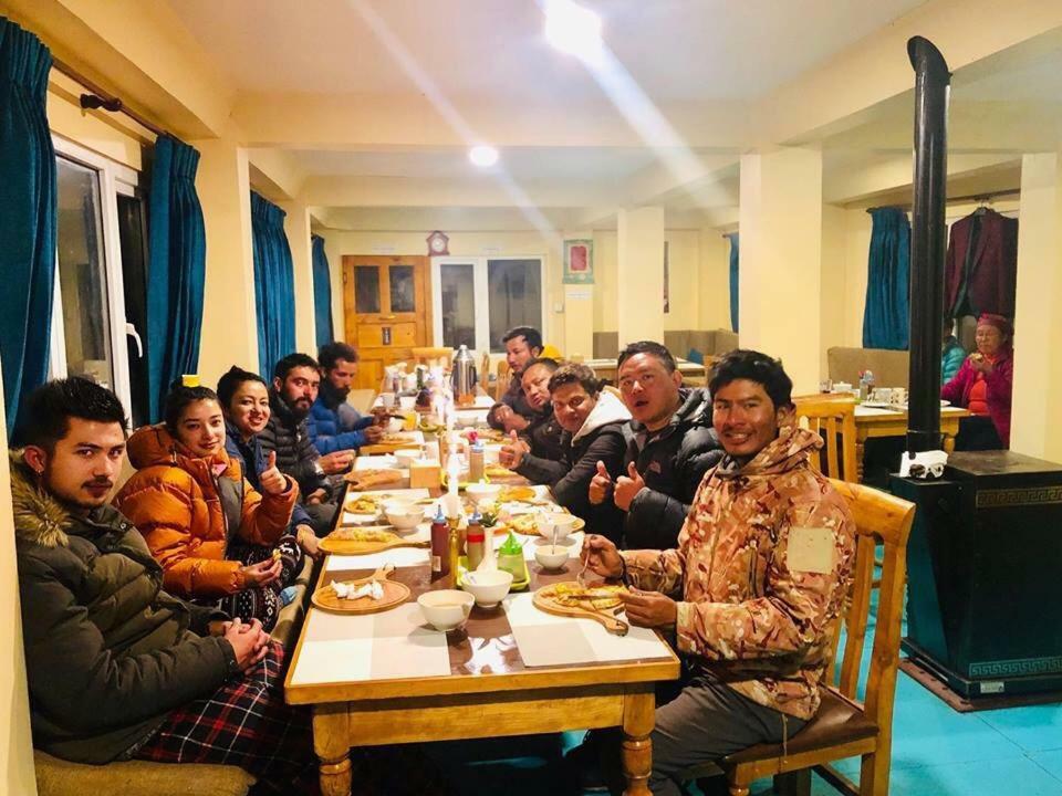 Gokyo Thanka Inn Khumjung Buitenkant foto